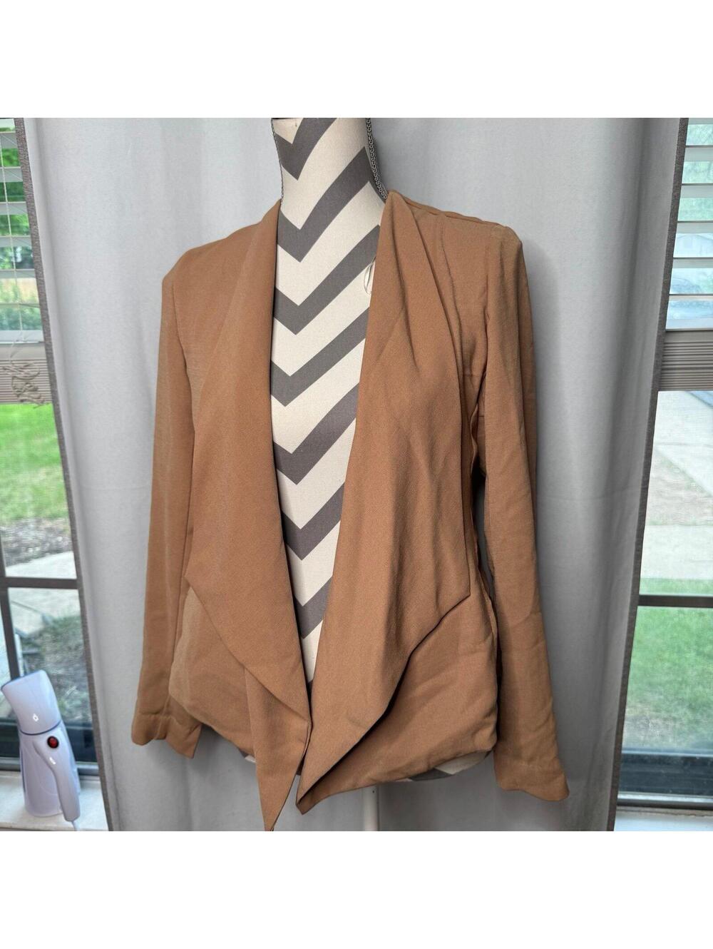 Love Tree Blazer Women's Size S brown Open Jacket, With Pockets Long Sleeve